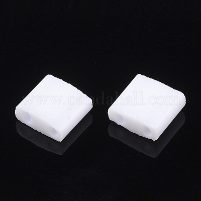 2穴不透明ガラスシードビーズ  正方形  ホワイト  5x4.5~5.5x2~2.5mm  穴：0.5~0.8mm&nbsp;SEED-S023-08A-1