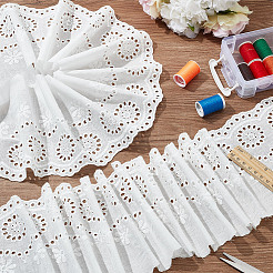 7.5ヤードのコットンレース刺繍フラワーリボン  衣料品用  ゴーストホワイト  6-1/8インチ（155mm）&nbsp;OCOR-DC0001-13