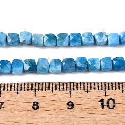 天然石アパタイトビーズ連売り  多面カット  キューブ  4~5x4~5x4~5mm  穴：0.8mm  約92~105個/連  14.96~15.35インチ（38~39cm）&nbsp;G-N342-122