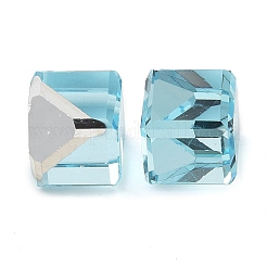 K9ガラス模造オーストリアクリスタルビーズ  穴がない  正方形  淡いターコイズ  8x8x8mm&nbsp;GLAA-P069-01C-263