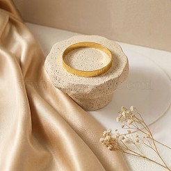 女性用真鍮ストライプバングル  ゴールドカラー  内径：2.80インチ（7.1cm）&nbsp;WG1B245-01