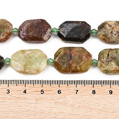 天然のグリーンガーネットビーズ連売り  多面カット  長方形  シードビーズで  21~22x15~17x7~8mm  穴：1mm  約16~20個/連  15.35~15.75''（39~40センチメートル）&nbsp;G-B125-P24-01
