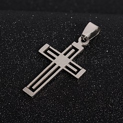 変色しにくい201ステンレススチール製クロスペンダント  ステンレス鋼色  41x24x1.5mm  穴：4x9mm&nbsp;STAS-I032-012