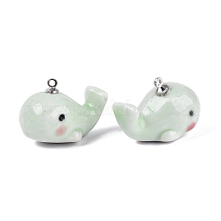 手作りの磁器のペンダント  クジラのチャーム  真鍮のループを有します  手描き  ファミーユは磁器バラ  プラチナ  薄緑  19~19.5x25~26x16.5~17mm  穴：1.6mm&nbsp;PORC-N013-17A