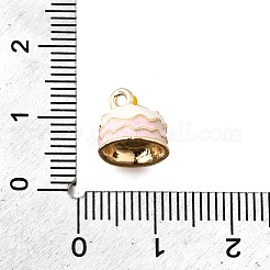 亜鉛合金エナメルのチャーム  18KGP本金メッキ  ケーキ  8.5x9mm  穴：1.4mm&nbsp;FIND-U029-01G-10