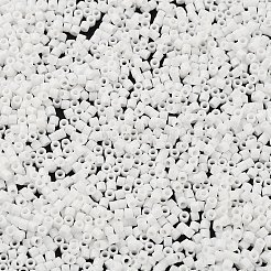 不透明色のガラスシードビーズ  シリンダー  ホワイトスモーク  2x1.5mm  穴：1mm&nbsp;SEED-S042-09B-03