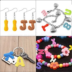 52個26スタイル不透明樹脂ペンダント  バラ文字チャーム  プラチナトーンの鉄ループ付き  a～zの文字  30~34x10~33x6~8mm  穴：2mm  2個/スタイル&nbsp;RESI-CJ0003-87