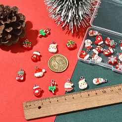 24 個 12 スタイルのクリスマス不透明樹脂ペンダント  プラチナ鉄ループ付き  ミックスカラー  混合図形  14~20.5x8~12.5x4.5~6.5mm  穴：1.8~2mm  2個/スタイル&nbsp;RESI-FS0002-41
