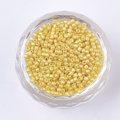 真珠光沢のあるシリンダーシードビーズ  均一サイズ  きいろ  1.5~2x1~2mm  穴：0.8mm  約4000個/袋  約50 G /袋&nbsp;SEED-Q036-02A-E11