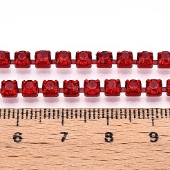 鉄ラインストーンカップチェーン  スプールで  ファイヤーブリック  3.5x3.5x3mm  約30.00フィート（9.14m）/ロール&nbsp;CH-T006-03A-02