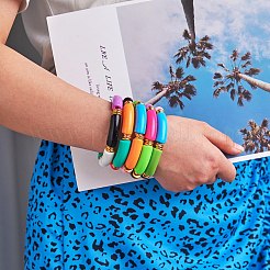 女性のためのキャンディーカラー分厚いカーブチューブアクリルビーズストレッチブレスレットセット  ミックスカラー  内径：2インチ（5cm）  5個/セット&nbsp;BJEW-SW00015