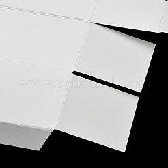金箔押しの水玉模様の厚紙製ギフトボックス  見える窓付き  正方形  ホワイト  12x12x5cm&nbsp;CON-F026-01A