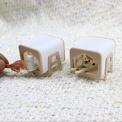 プラスチック製の猫と猫の貯金箱のミニチュアオーナメント7個。  マイクロランドスケープホームドールハウスアクセサリー  小道具の装飾のふりをする  ホワイト  50x48x45mm&nbsp;PW-WGB3D56-01