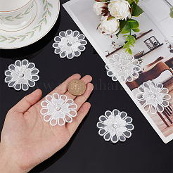 20個の3Dフラワーポリエステルレースコンピューター刺繍装飾アクセサリー  模造真珠ビーズ  DIY服用  バッグ  パンツ  靴の装飾  ホワイト  50x50x6mm&nbsp;DIY-GF0006-06