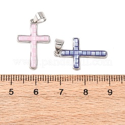 ラックメッキ真鍮＆シェルペンダント  クロスチャーム  エナメル  長持ちメッキ  カドミウムフリー＆ニッケルフリー＆鉛フリー  プラチナ  22x14x2.5mm  穴：4x4.5mm&nbsp;KK-I473-01P