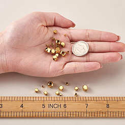 PVD真空メッキ304ステンレススチールビーズ  キューブ  ゴールドカラー  2~6x2~6x2~6mm  穴：3mm  50個/箱&nbsp;STAS-TA0001-15G