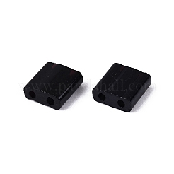 2穴不透明ガラスシードビーズ  正方形  ブラック  5x4.5~5.5x2~2.5mm  穴：0.5~0.8mm&nbsp;SEED-S023-08E