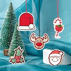 48個6スタイルプリントバスウッドペンダント  クリスマスの靴下  サンタクロース  クリスマス松葉杖  クリスマスの帽子  クリスマスのトナカイ/クワガタ  クリスマスヒイラギの葉  ミックスカラー  22~52x17~49.5x2~3mm  穴：1.5~1.8mm&nbsp;WOOD-LS0001-10
