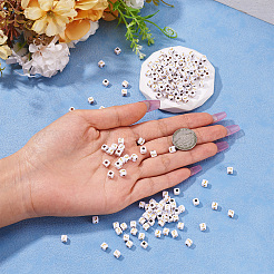 不透明なアクリルビーズ  メタルエンレース付き  キューブ  文字J  4.5x4.5x4.5mm  穴：2mm&nbsp;MACR-TAG0001-07J