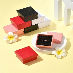 8色の正方形の厚紙リングボックス4個  内部のスポンジ  ミックスカラー  2x2x1-3/8インチ（5x5x3.5cm）  2個/カラー&nbsp;CBOX-FS0001-08
