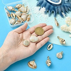 20個5スタイルのアクリル模造シェルペンダント  シェル形状  砂茶色  23~30x9.5~27x5~13mm  穴：1.6~2.5mm  4個/スタイル&nbsp;OACR-YW0002-03