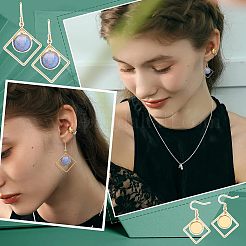 ダングルピアスDIYメイキングキット  フラットラウンドテイ付き304ステンレススチールピアスフック20個を含む  20個の透明なガラスカボション付き  トラングル＆ティアドロップ＆レクタングル＆オーバル＆ムーン  ゴールドカラー  ピアスフック：20個&nbsp;STAS-UN0030-99