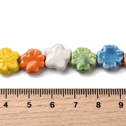 手作り陶器ビーズ連売り  花  光沢釉の磁器  ミックスカラー  11~12x11~12.5x4.5~5mm  穴：1.6mm  約35個/連  15.43''（39.2センチメートル）&nbsp;PORC-K010-04