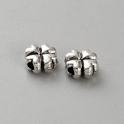 チベット風亜鉛合金ビーズ  クローバー  アンティークシルバー  8x8x4mm  穴：1.9mm&nbsp;FIND-WH0139-506