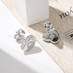 ラックメッキ真鍮マイクロパヴェクリアキュービックジルコニアスタッドピアス  ハート  文字Q  8.5x9.5mm&nbsp;EJEW-K299-01P-Q