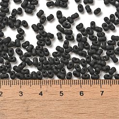 ガラスのフロストシードビーズ  ピーナッツ  ブラック  3.5~4x2~2.5x2~2.3mm  穴：0.8mm  約8000個/ポンド&nbsp;SEED-K009-05B-03
