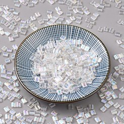 MIYUKIティラビーズ  日本製シードビーズ  2穴  （tl250)クリスタルab  5x5x1.9mm  穴：0.8mm  約118個/10g&nbsp;X-SEED-J020-TL250