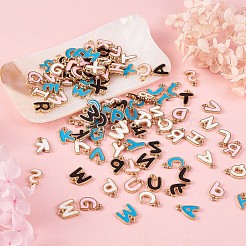 文字a~z合金エナメルペンダントチャーム104個。  ライトゴールド  diy ネックレス ブレスレット イヤリング バングル ジュエリー クラフト メイキング  ミックスカラー  10x10mm  穴：1.5mm&nbsp;JX170A