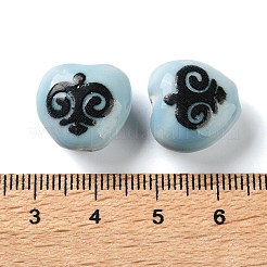 印刷された手作りの磁器のビーズ  シンボル付きのハート  ライトシアン  16~16.5x16.5~17.5x9~9.5mm  穴：1.8~2mm&nbsp;FIND-H023-02G