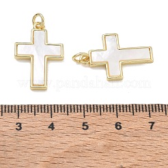 ラックメッキ真鍮と白い貝殻のペンダント  クロスチャーム  カドミウムフリー＆鉛フリー  18KGP本金メッキ  23x15x2mm  穴：3.5mm&nbsp;SH-CBA6629-34G