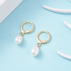 ナチュラルパールビーズドロップハギーフープピアスレディース  ライトゴールド  貝殻色  25~26mm  ピン：0.8mm&nbsp;X-EJEW-JE04757-03