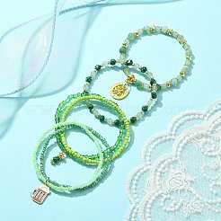 4 個 4 スタイルの天然 & 合成混合宝石 & ガラスビーズストレッチブレスレットセット  合金エナメル クローバー & カップ チャーム スタッカブル ブレスレット 女性用  グリーン  内径：2-1/8インチ（5.4cm）  1個/スタイル&nbsp;BJEW-JB09606-01