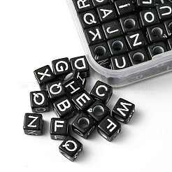 100個の不透明なアクリルビーズ  水平穴  ランダムな頭文字を持つキューブ  ブラック  6x6x6mm  穴：3.5mm&nbsp;SACR-YW0001-55