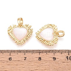 天然石ホワイトシェルペンダント  真鍮製のハートチャーム  18KGP本金メッキ  16.5x18x3~3.5mm  穴：4.5x2.5mm&nbsp;KK-N287-01G