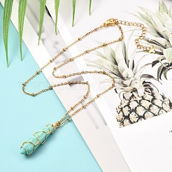 ダブルポインテッドシンセティックターコイズペンダントネックレス  銅線ラップペンダントと304ステンレススチールファインディングネックレス  ゴールドカラー  弾丸  15.94インチ（40.5cm）&nbsp;NJEW-JN03720-01