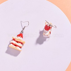 誕生日用樹脂ダングルイヤリング  イチゴのケーキ  プラチナ  レッド  45x19mm&nbsp;WG88414-01
