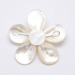 天然白いシェルマザーオブパールの花の大きなペンダント  プラチナメッキされた真鍮のパーツとファセットロンデルガラスビーズ  ブラック  43x46x14mm  穴：4x7mm&nbsp;SSHEL-J032MS-08