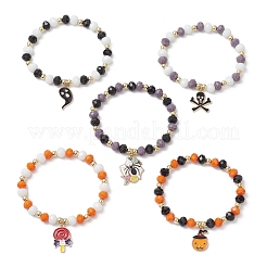 ハロウィンをテーマにしたガラスラウンドビーズストレッチブレスレットセット5個  合金エナメルチャームブレスレット  ミックスカラー  内径：2~2-1/8インチ（5~5.4cm）&nbsp;BJEW-JB12115