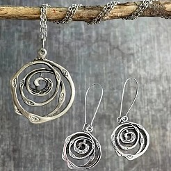 Hollow Out Vortex Alloy Pendant Necklaces & Dangle Earrings Sets&nbsp;FS-WGFAC7B-01