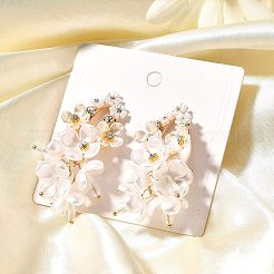 合金＆スターリングシルバー＆アクリルダングルスタッドピアス  花  ラインストーン付き  ゴールドカラー  925mm&nbsp;EJEW-Q013-07A