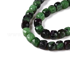 天然石ルビーインゾイサイトビーズ連売り  多面カット  キューブ  4~5x4~5x4~5mm  穴：0.8mm  約92~105個/連  14.96~15.35インチ（38~39cm）&nbsp;G-N342-118