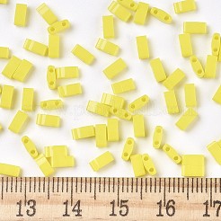 MIYUKIハーフティラビーズ  日本製シードビーズ  2の穴  （htl404)不透明な黄色  5x2.3x1.9mm  穴：0.8mm  約1250個/50g&nbsp;SEED-X0054-HTL404