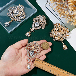4個 2スタイル 合金ラインストーンブローチ  ティアドロップの花  クリスタル  ゴールドカラー  95x51~67x10~15mm  2個/スタイル&nbsp;JEWB-FH0002-23