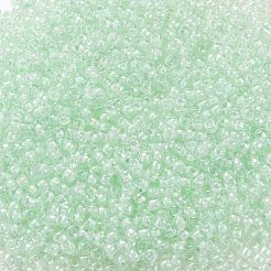 TOHOラウンドシードビーズ  日本製シードビーズ  （ミント裏地付きクリスタル1065)個  8/0  3mm  穴：1mm  約10000個/ポンド&nbsp;SEED-TR08-1065
