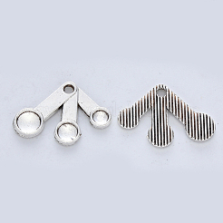 合金のチベット風チャーム  カドミウムフリー＆鉛フリー  アンティークシルバー  14.5x21x1.5mm  穴：1.6mm  約555個/500g&nbsp;TIBE-R316-099AS-RS