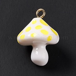 不透明樹脂ペンダント  3Dきのこチャーム  ライトゴールドトーンのアイアンループ付き  きいろ  24.5~25.5x18mm  穴：2mm&nbsp;LS-RESI-G057-01E